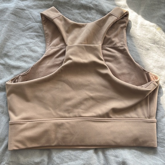 H&M sports Bra - Picture 2 of 3